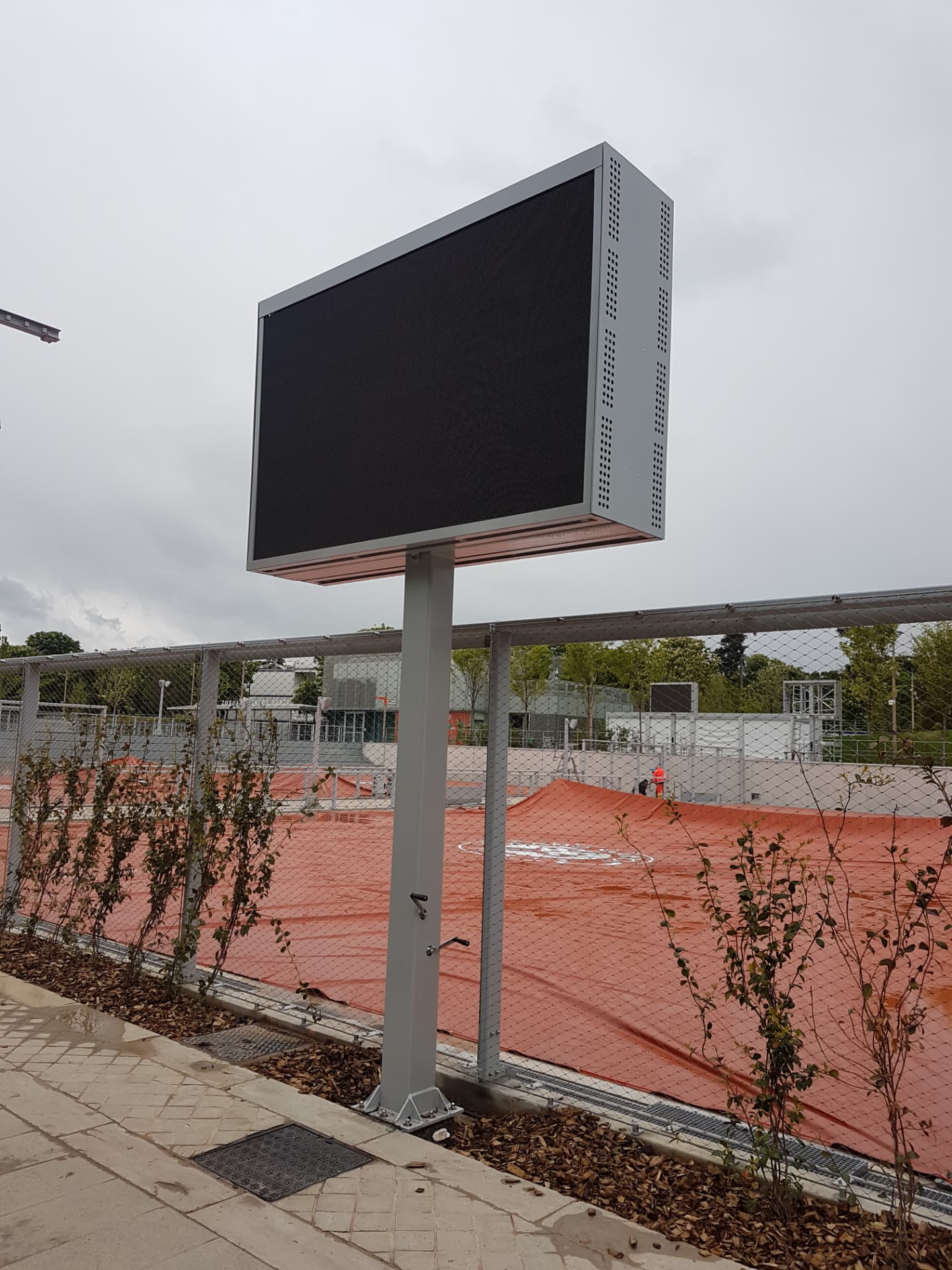 Maintenance Roland Garros — 9